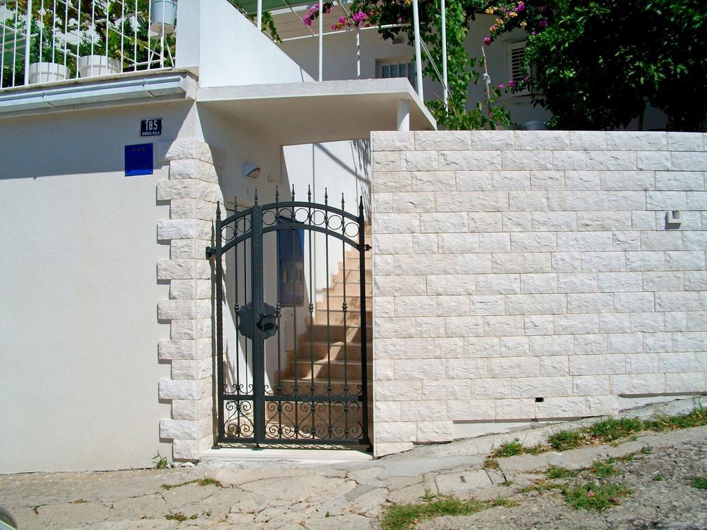 Apartment Ksenija Drvenik  Exterior foto